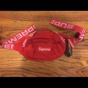 Supreme shoulder bag/fanny pack